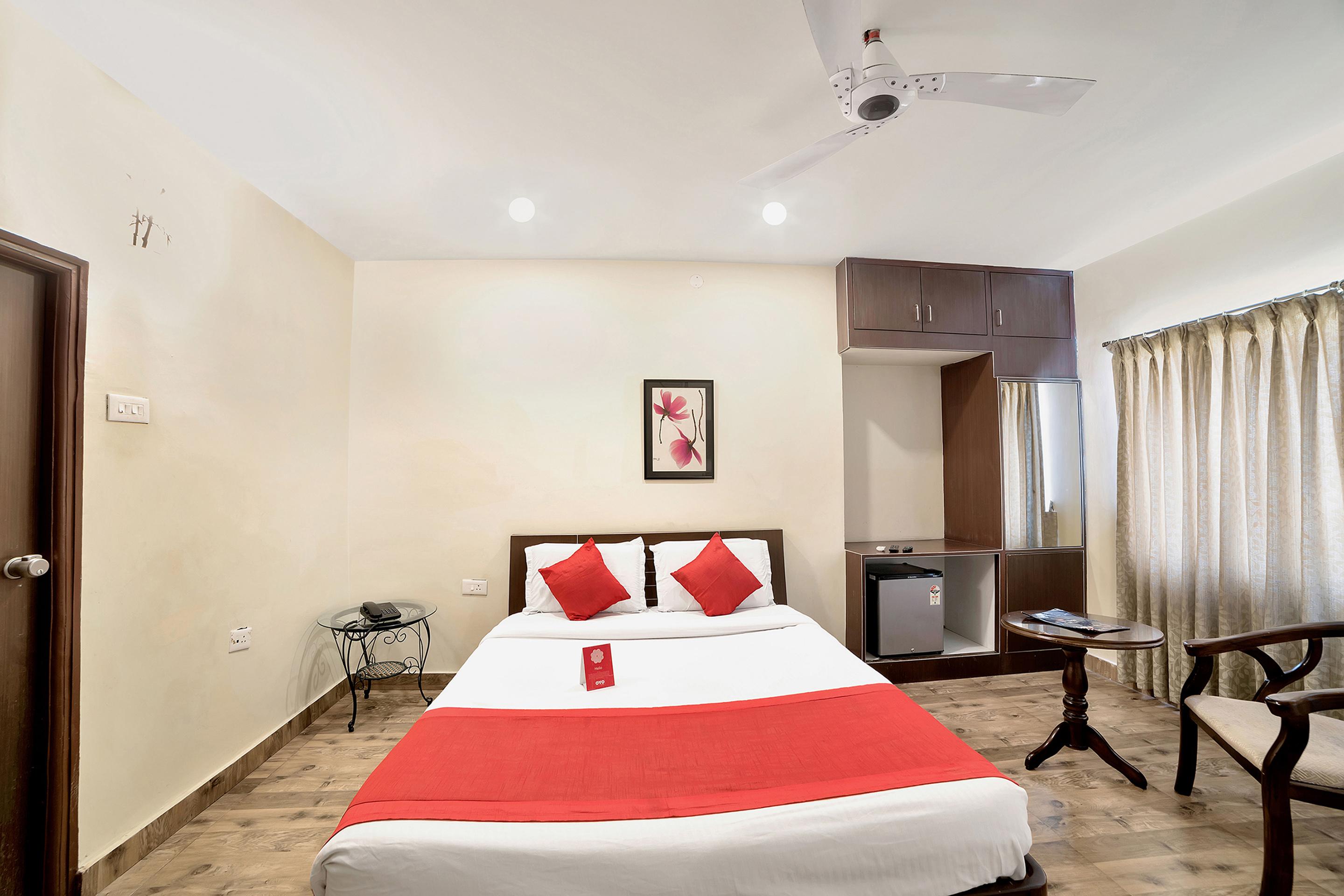 Oyo 674 Apartment Hotel Manar Luxury Suites Hyderabad Esterno foto
