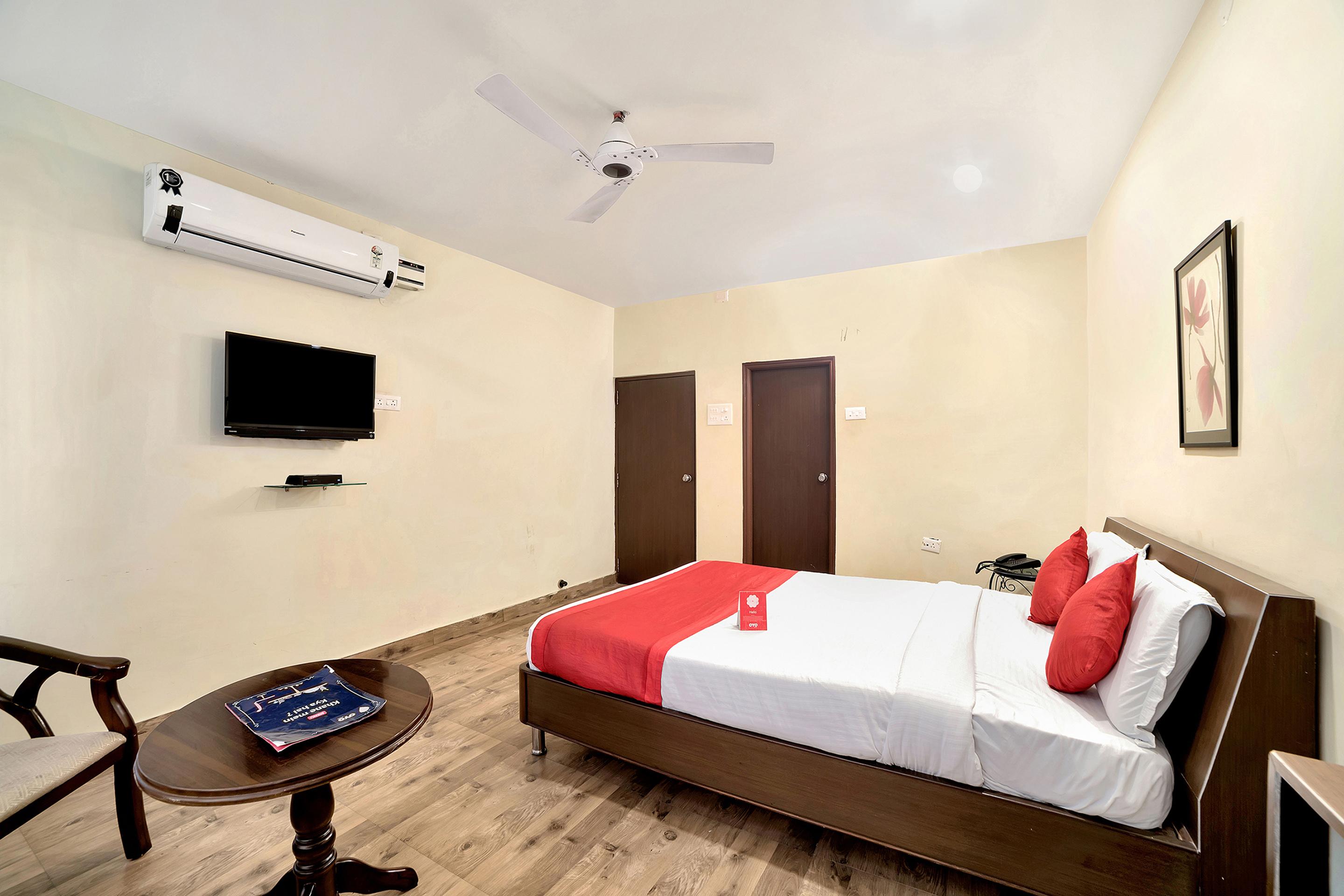 Oyo 674 Apartment Hotel Manar Luxury Suites Hyderabad Esterno foto