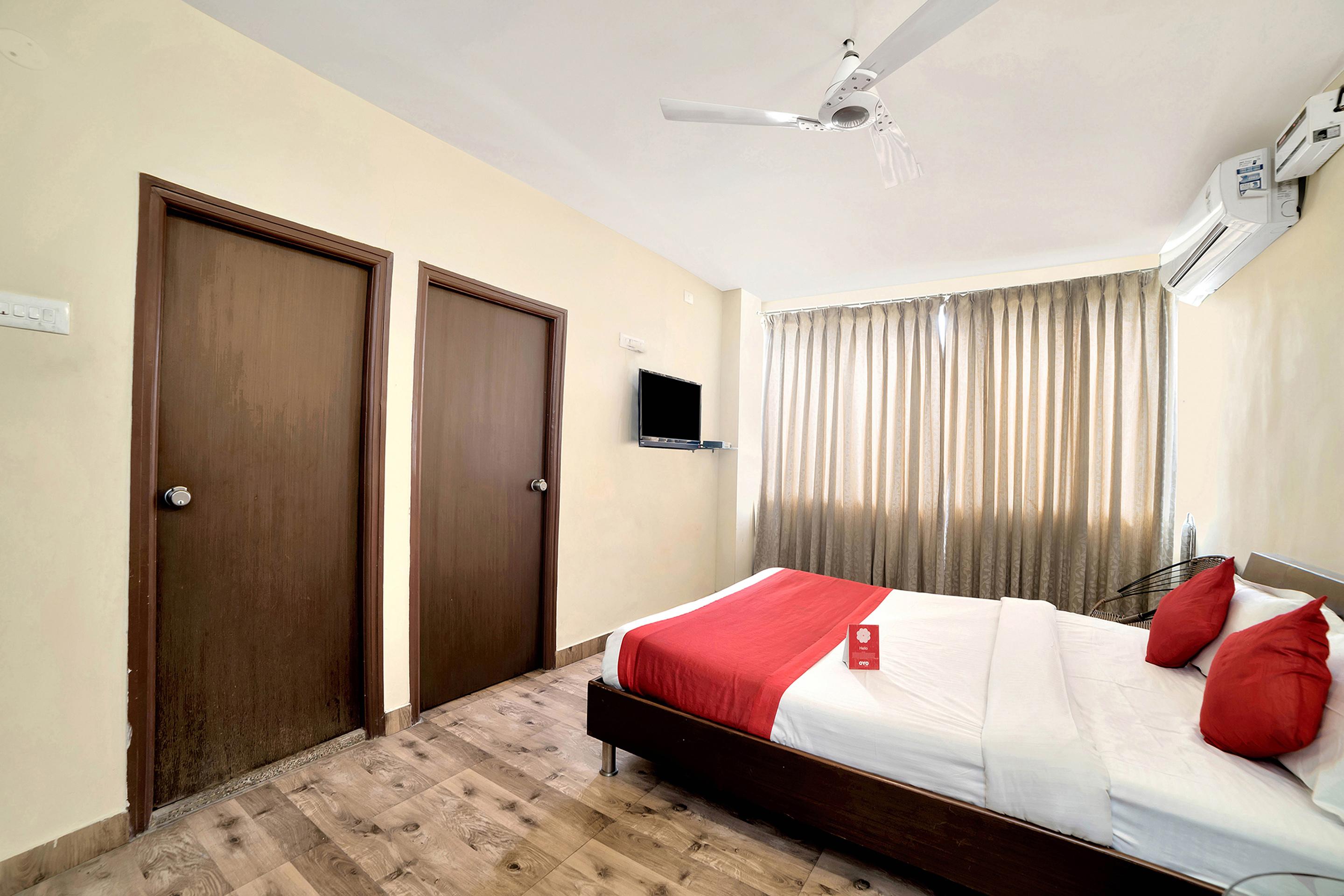 Oyo 674 Apartment Hotel Manar Luxury Suites Hyderabad Esterno foto
