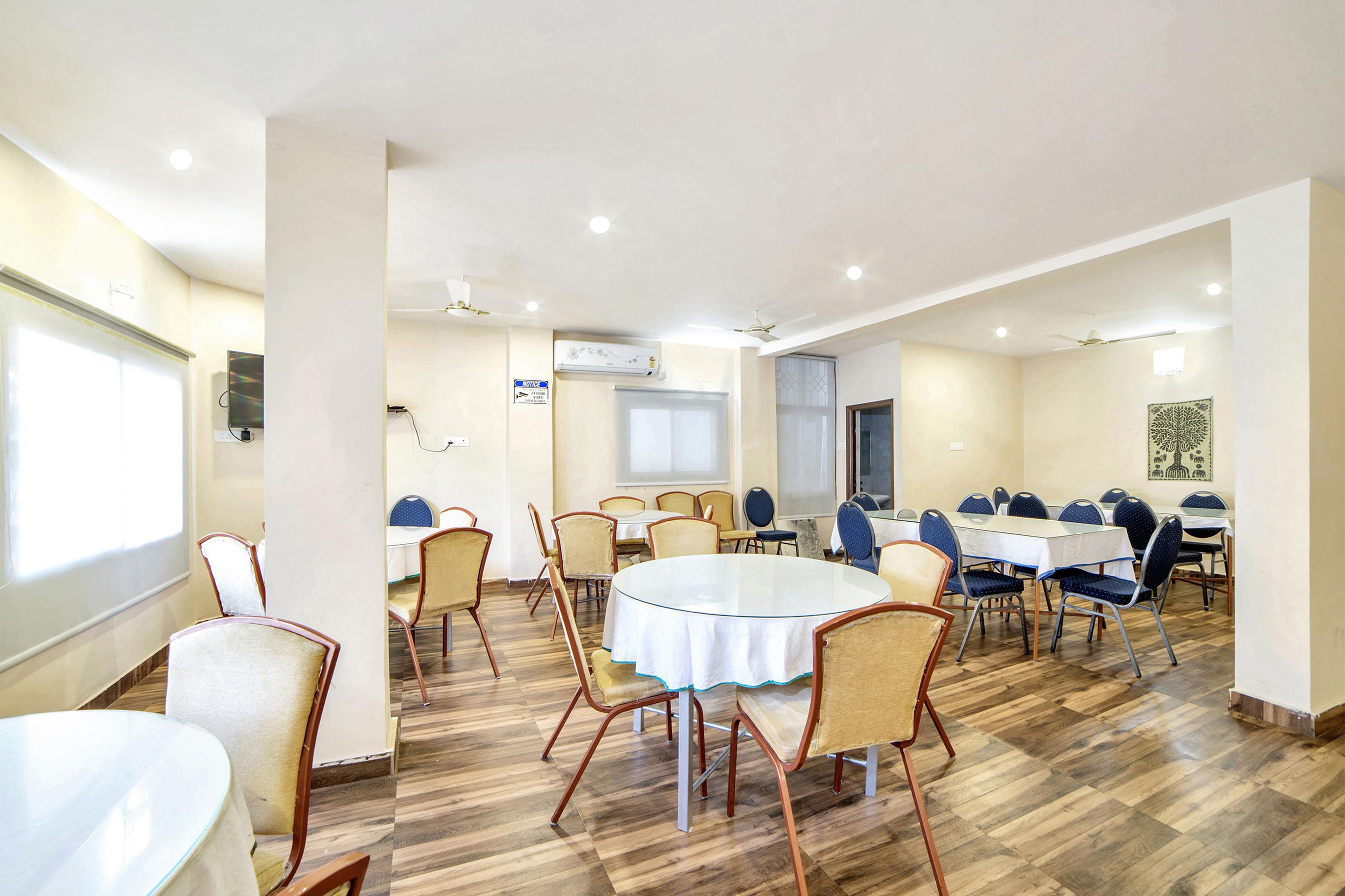 Oyo 674 Apartment Hotel Manar Luxury Suites Hyderabad Esterno foto