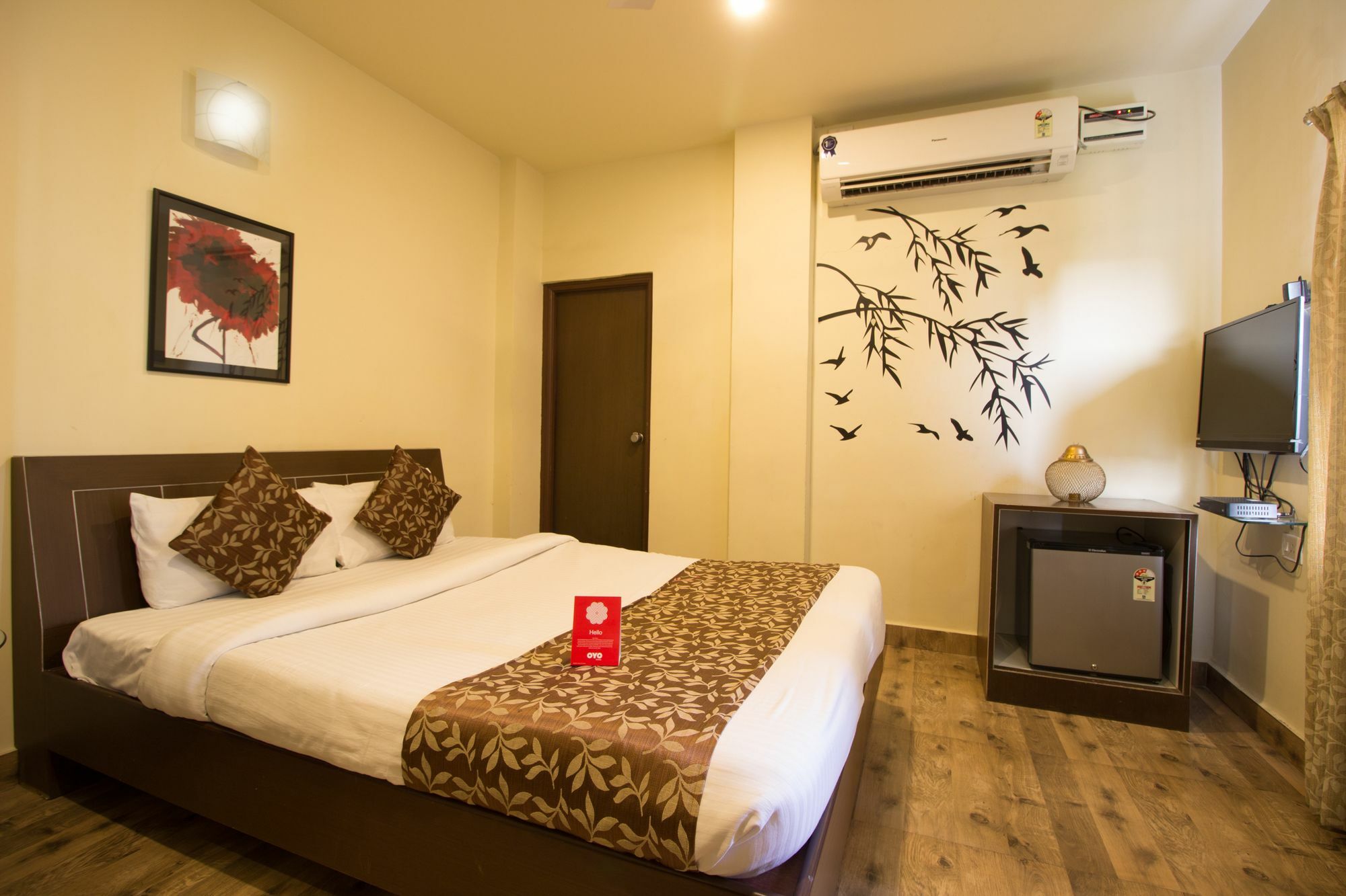 Oyo 674 Apartment Hotel Manar Luxury Suites Hyderabad Esterno foto