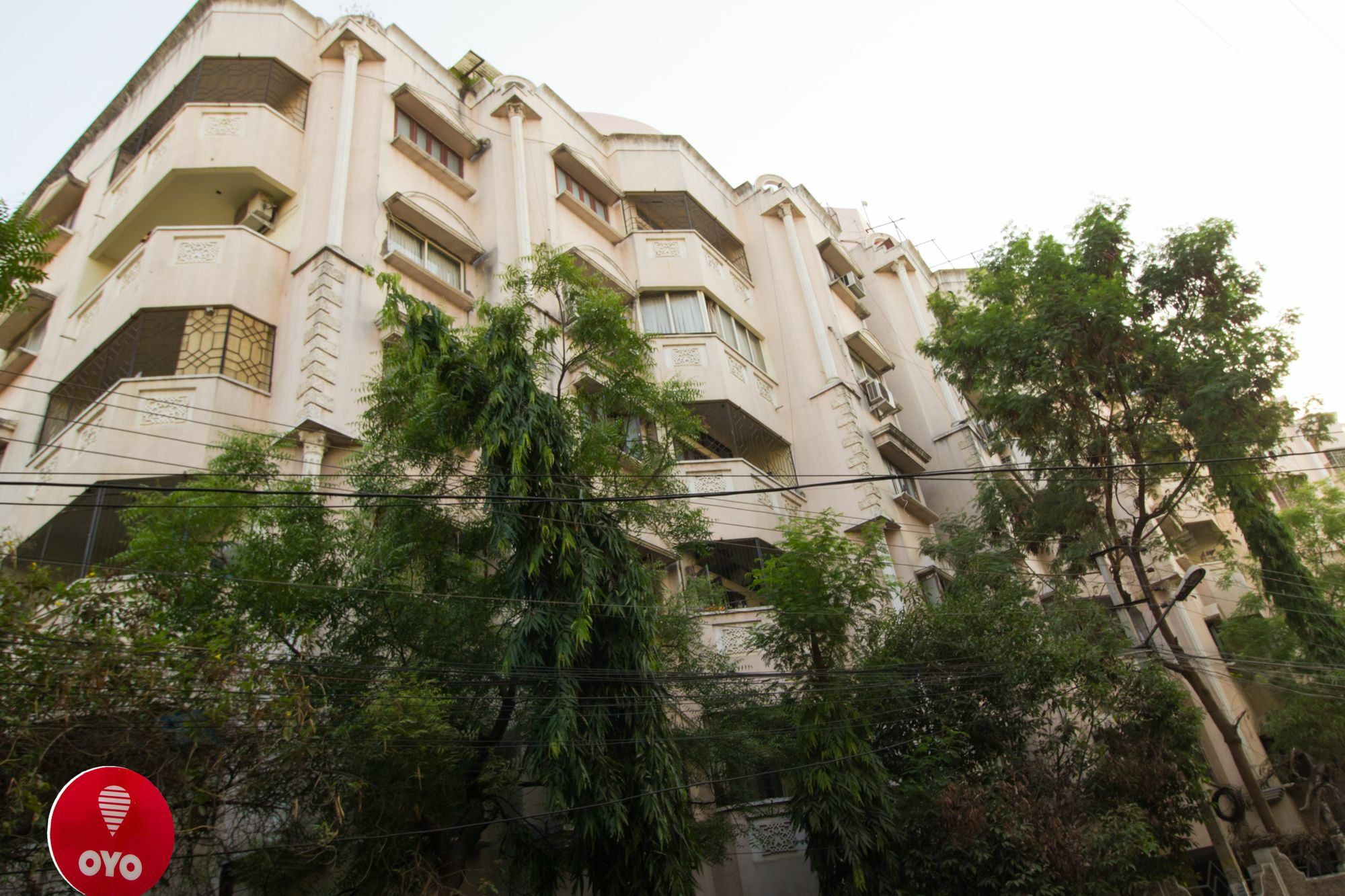 Oyo 674 Apartment Hotel Manar Luxury Suites Hyderabad Esterno foto
