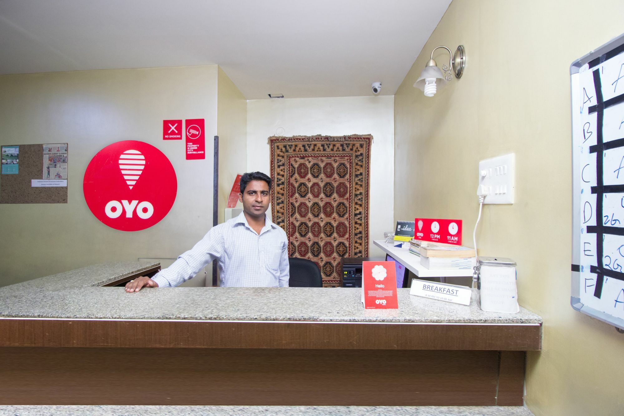 Oyo 674 Apartment Hotel Manar Luxury Suites Hyderabad Esterno foto